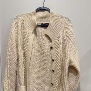 Elegant Cream Cable Knit Cardigan